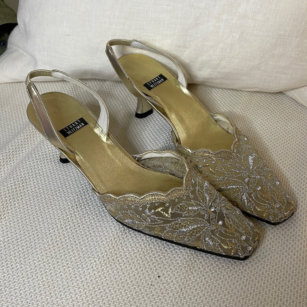 Stuart Weitzman, Kitten Heel Size 61/2 - image 1
